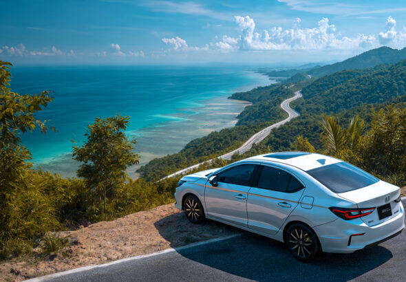 Аренда надежного японского седана Honda City на автомате в Таиланде